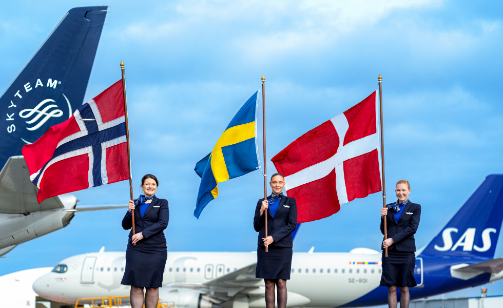 SkyTeam and SAS Flag