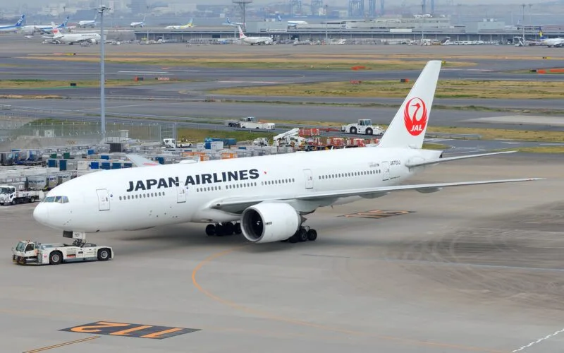 JAL Boeing 777-200ER aircraft