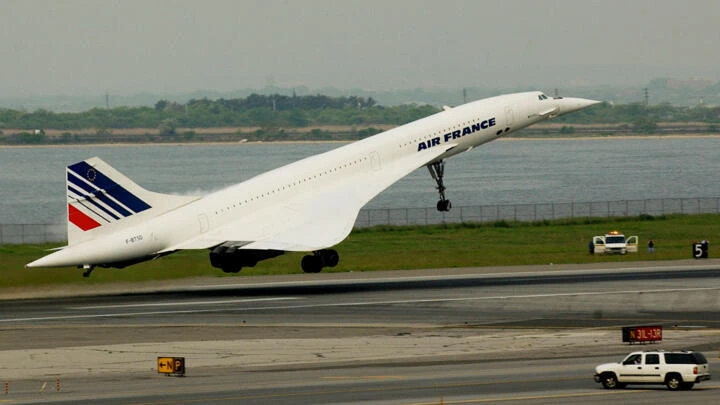 France gives first supersonic Concorde jet historical monument status