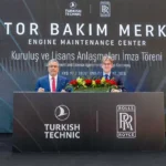 Turkish Technic Chairperson of the Board and the Executive Committee Ahmet Bolat (L) and Rolls-Royce Civil Aviation President Rob Watson (R)